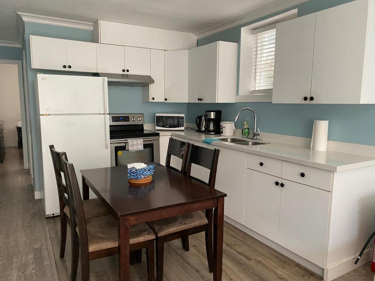Jane'S Cozy Suite Surrey Ngoại thất bức ảnh