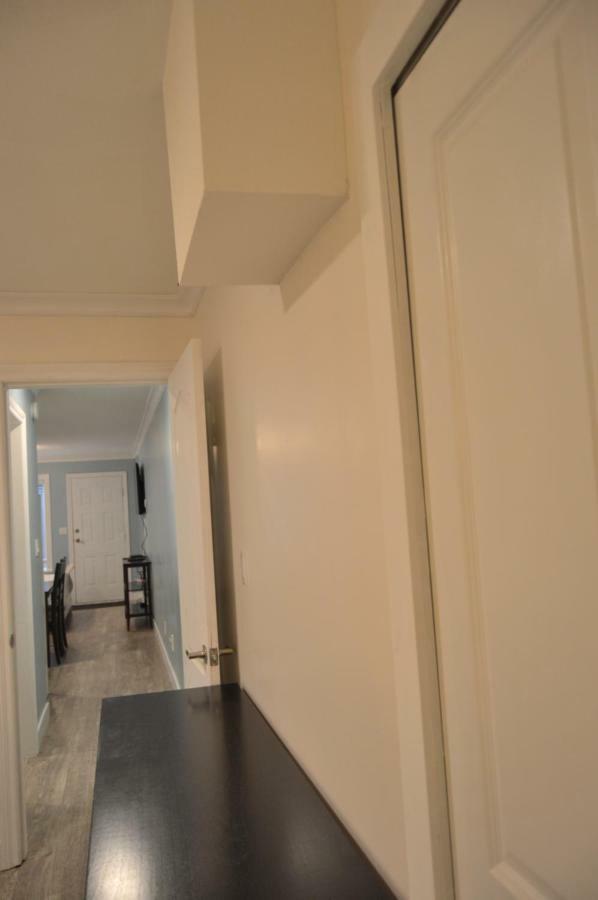 Jane'S Cozy Suite Surrey Ngoại thất bức ảnh