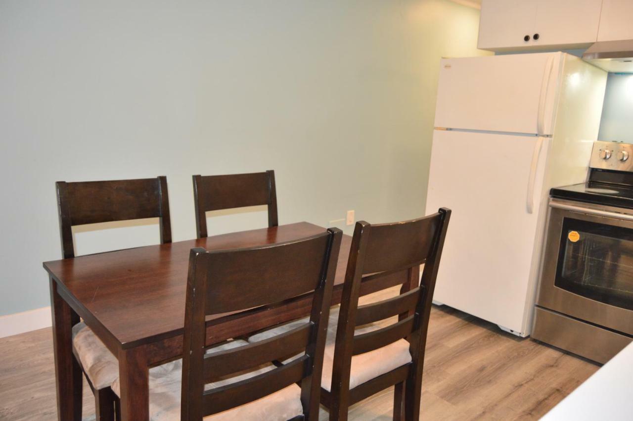 Jane'S Cozy Suite Surrey Ngoại thất bức ảnh